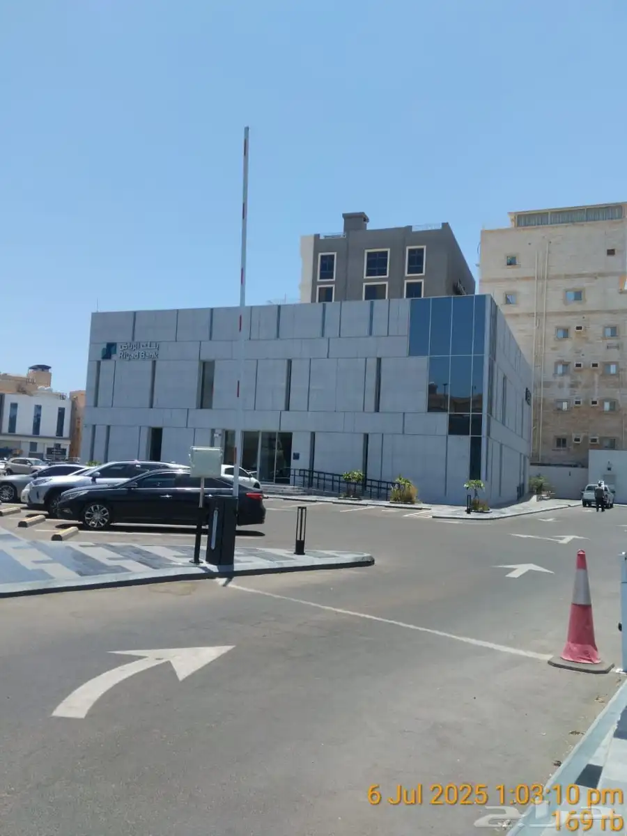 بوابة مواقف سيارات بافضل تقنيات ذراع سيارة داخل الرياض 4
