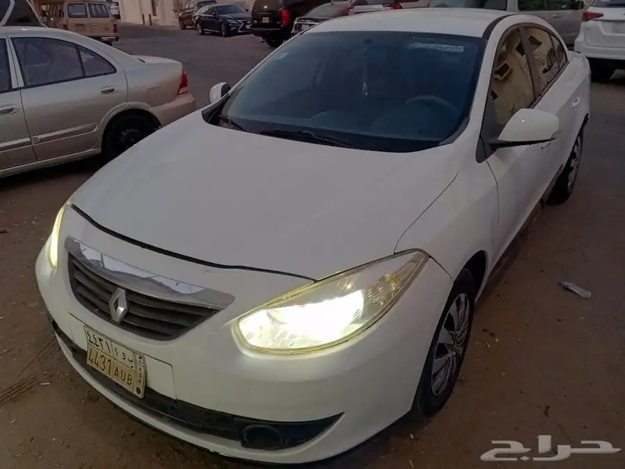 رينو 2012 اتوماتيك لا تحتاج شئ نظيفة داخل وخارج للبيع 1
