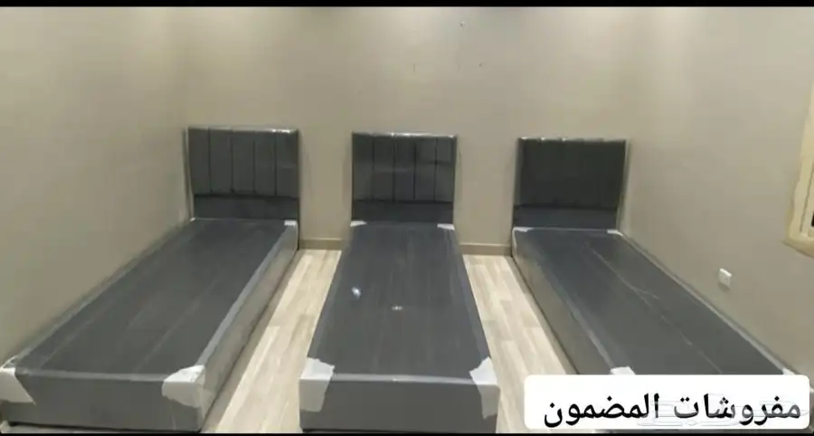 سراير خشب عليها عرض خاص لطلب تواصل ع رقم الجوال 3