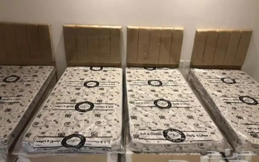 سراير خشب عليها عرض خاص لطلب تواصل ع رقم الجوال 1