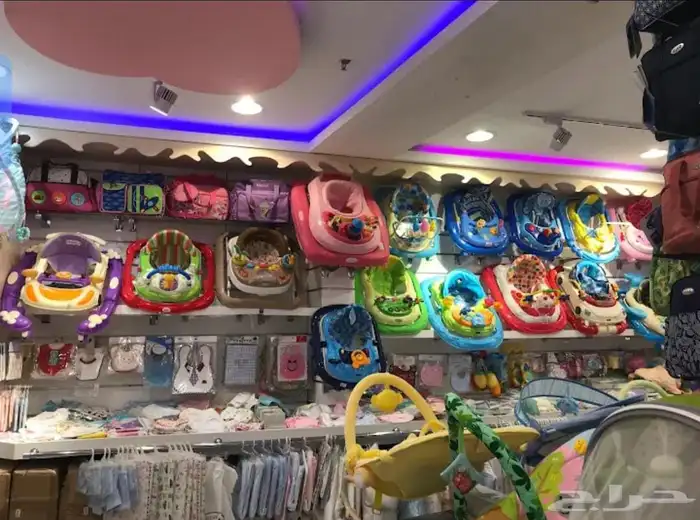 معرض ملابس ومستلزمات اطفال ومواليد للتقبيل 4