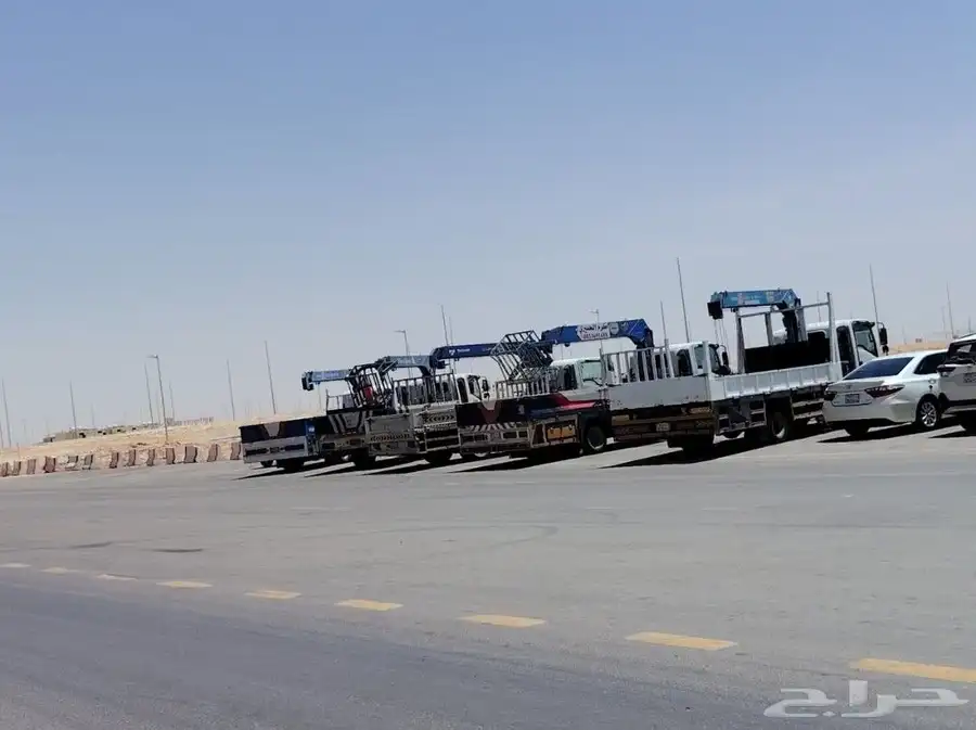 تاجير رافعه شوكيه وكرين ومان لفت وسيزر لفت ودينه ونش وسطحه 4