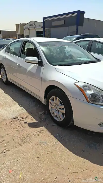 نيسان التيما 2012 5