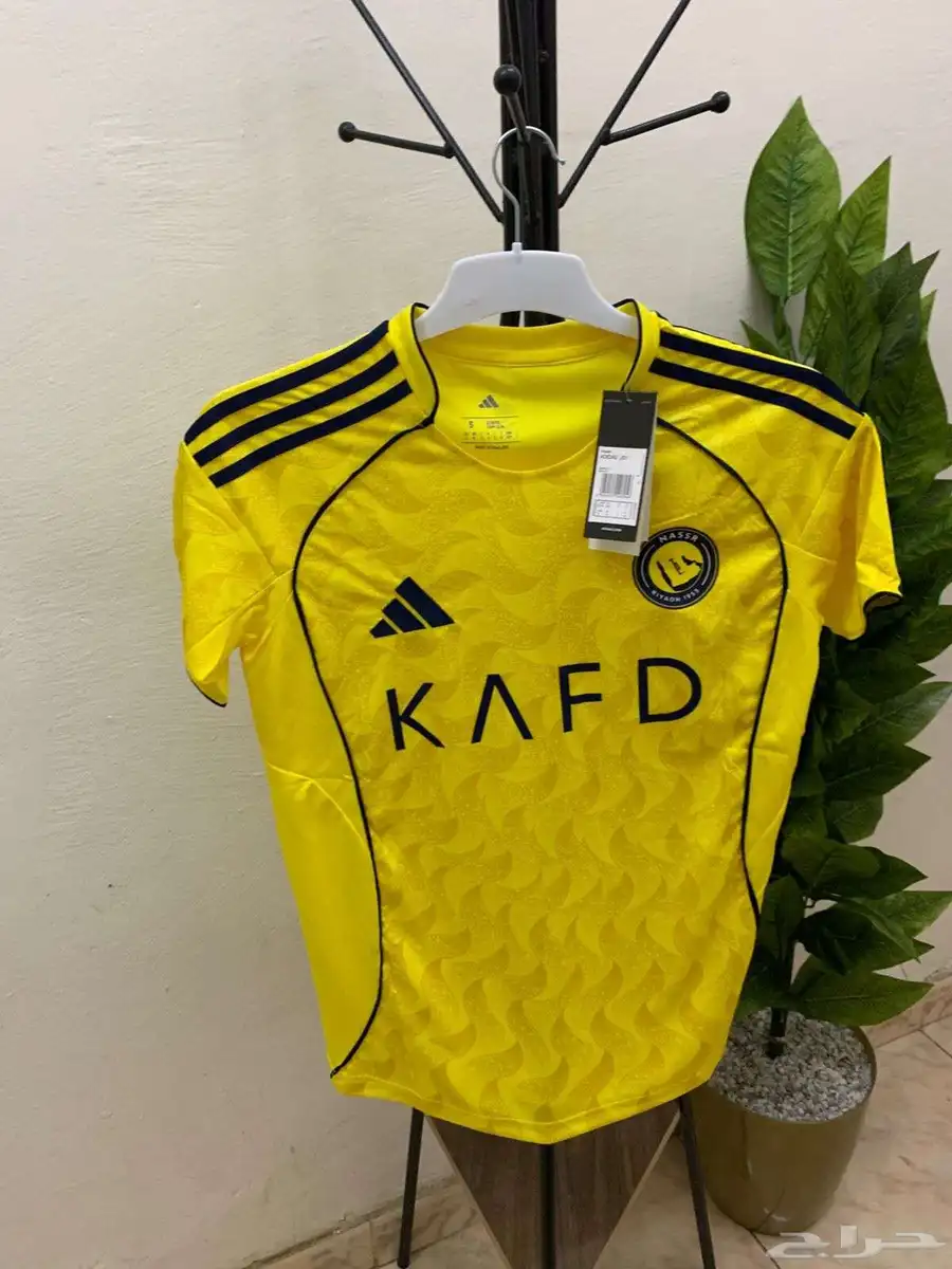 طقم نادي النصر السعودي الجديد 0