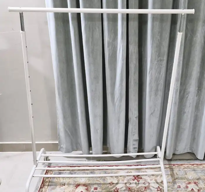 استاند ملابس و طاولة تتقفل 0