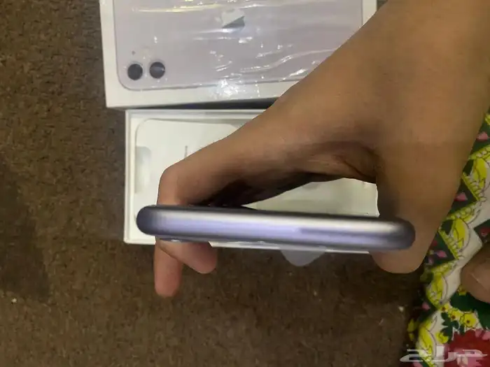 ايفون 11 ب 800 4