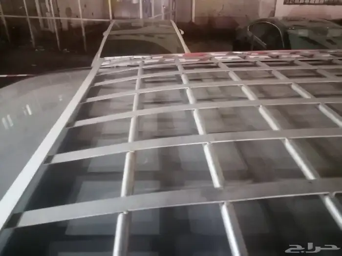 شبك H1عفش اصلي شبه جديد و غير ظاهر و غير مقاوم للهواء للبيع 1