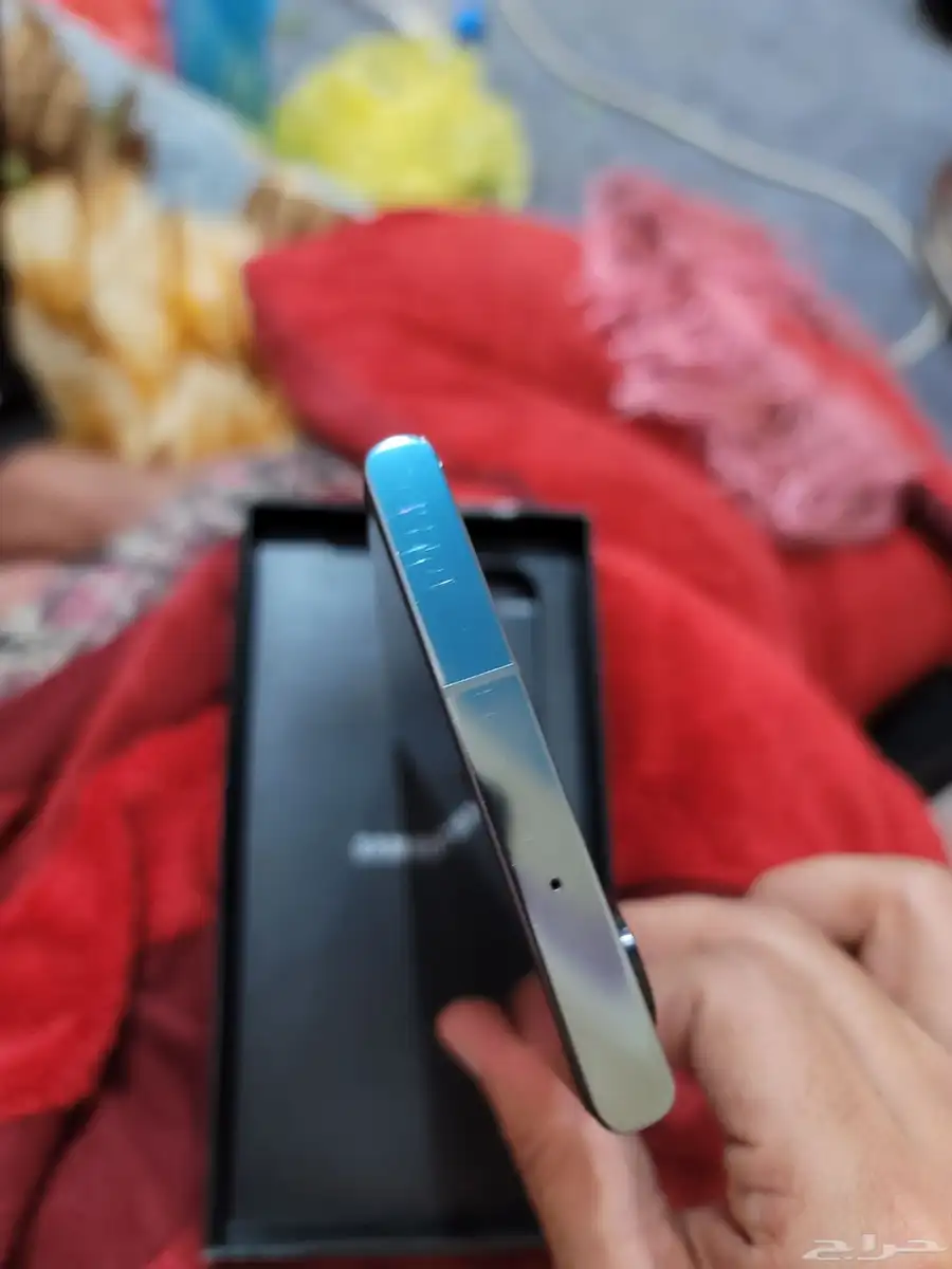 هاتف سامسونج 23الترا استخدام خفيف ولا مخش ع السوم 8