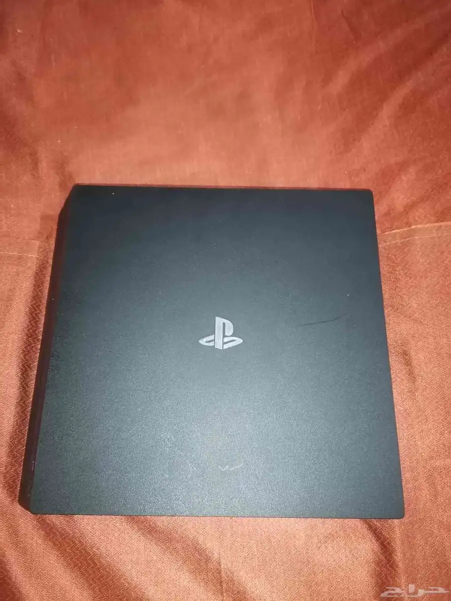 PS4 سوني مستعمل مخزن للبيع 2