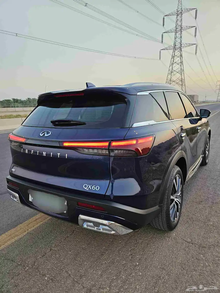 إنفينيتي QX60 موديل 2022 سينسوري 3
