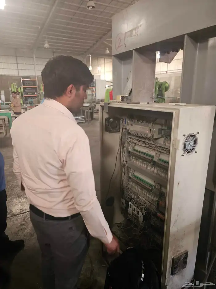 مهندس مرافق لصيانة المباني والمنشآت 1