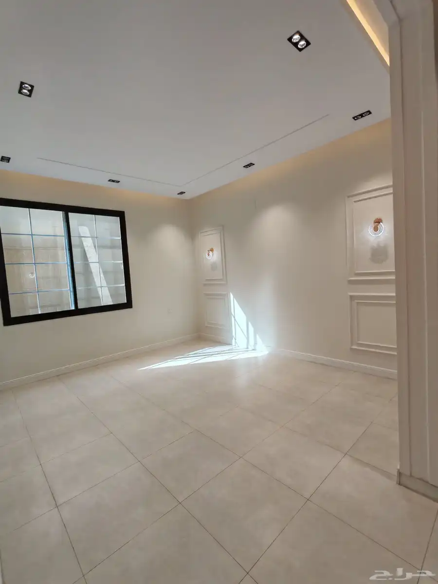 للبيع دور ارضي بجوار مطار ابها تصميم عصري مساحات واسعه 23