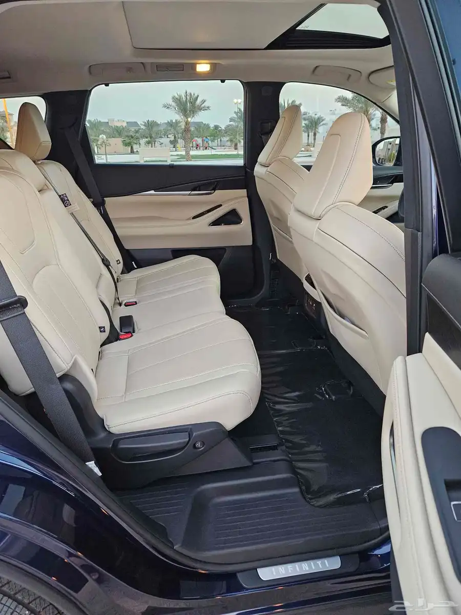 إنفينيتي QX60 موديل 2022 سينسوري 7