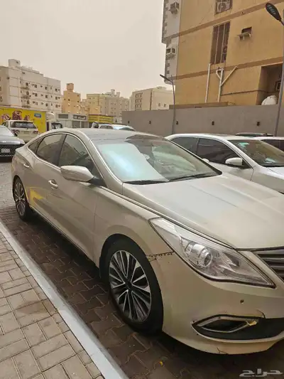 هيونداي أزيرا 2015 الدفعة الثانية المجدوعي فل كامل للبيع 1