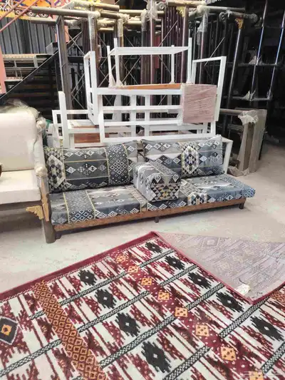 كراسي وطاولات 4