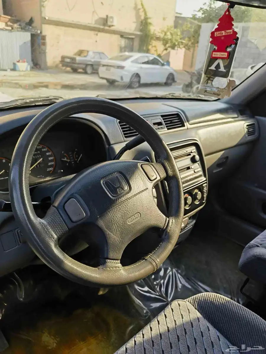 للبيع هوندا سي ار في موديل 2000 index