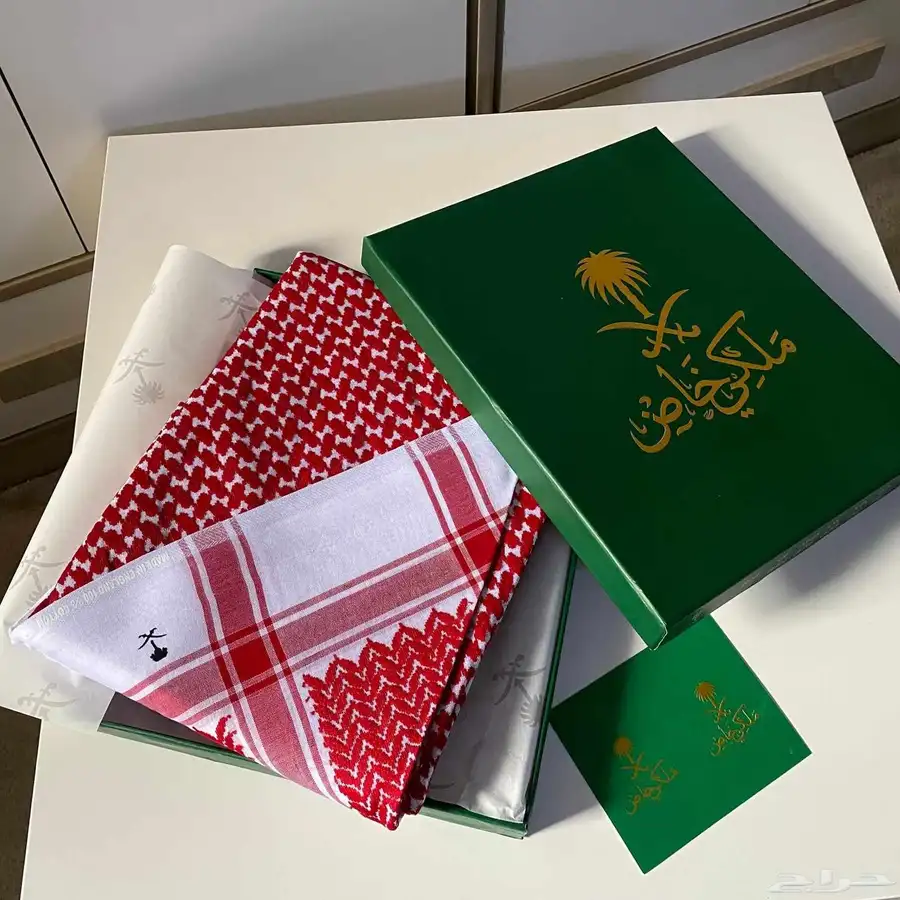 اشمغه ممتازه جدا  مركات ديور مع المحقات 4