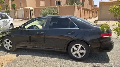 هوندا أكورد 2005 3