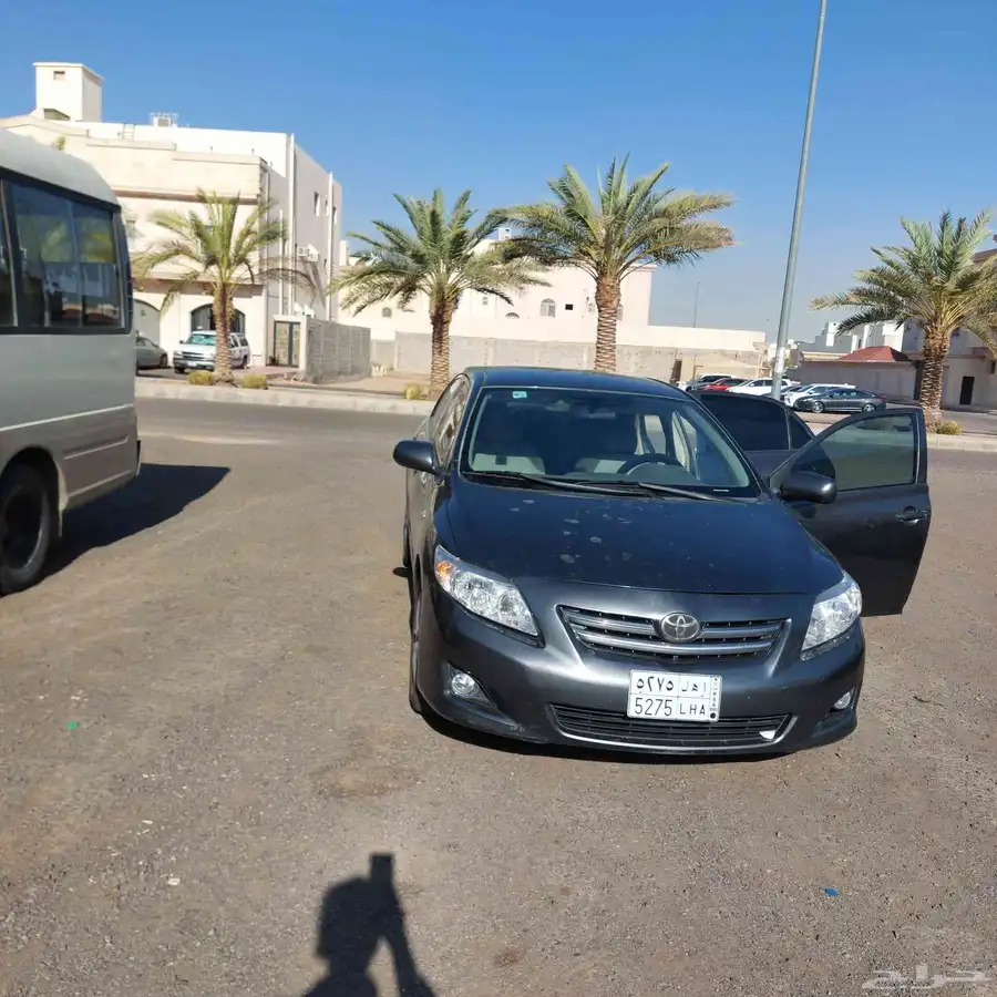 كرولا للبيع نظيف ممشي 380 كم 2010 مغير كل شئ استهلاكي 5