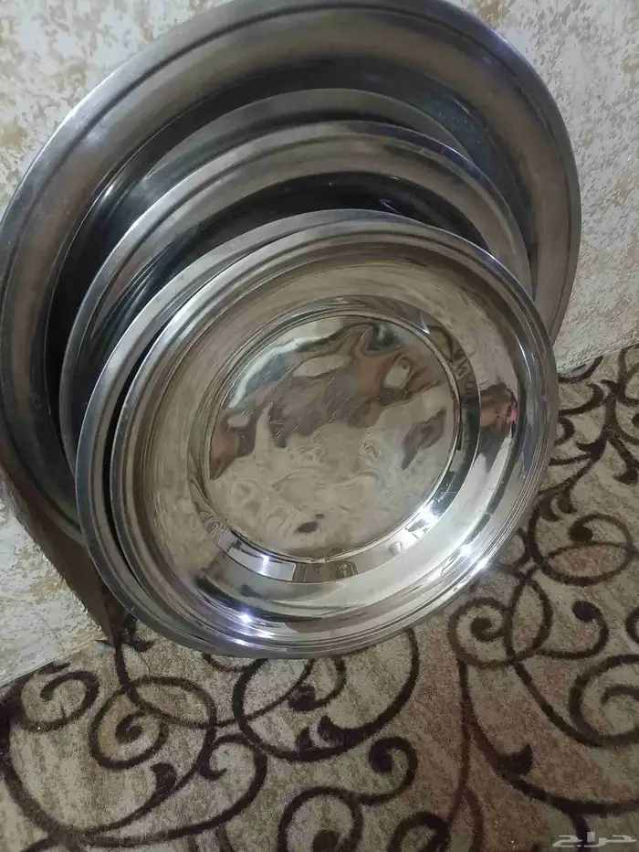 صحون كبار للولأم حجم كبير ووصط خمسه حبات 50 ريال 0