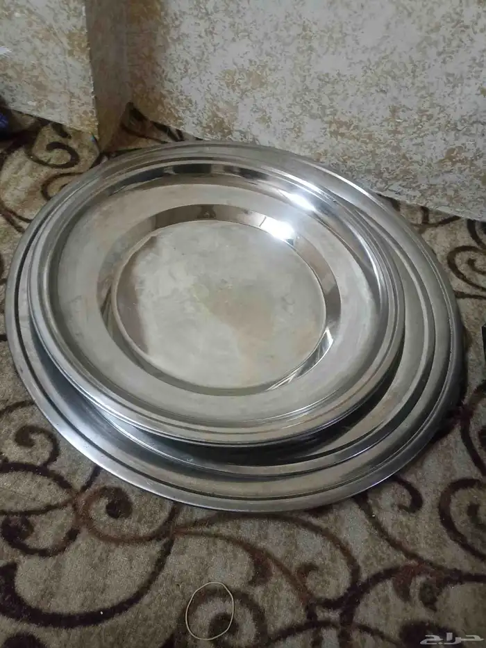 صحون كبار للولأم حجم كبير ووصط خمسه حبات 50 ريال 1