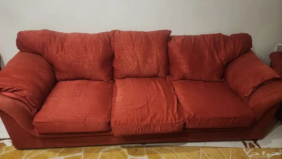 انتريه للبيع ثلاثه كنبات وترابيزة دوارة 0