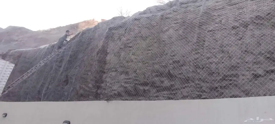 مباني حجر كبير وصغير بل يد وبل معدات 3