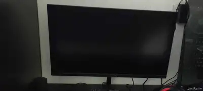 شاشه قيمنق من قيم اون 180 هيرتز 0.5 ملي سكند 24لنش 0