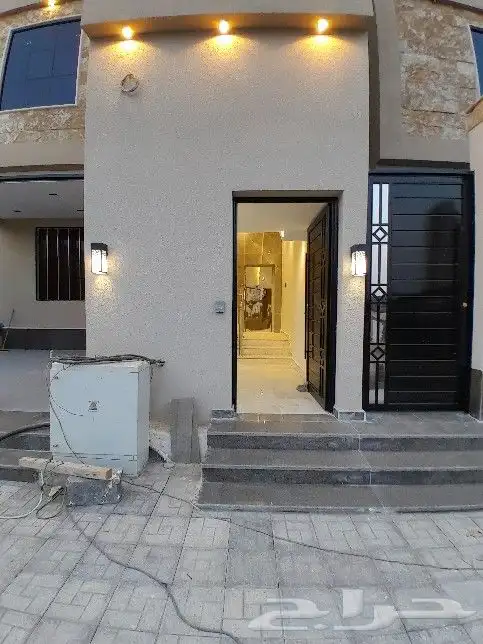للبيع روف علوي مع ملحق تشطيب VIP خلف مطار أبها من 770الف 2