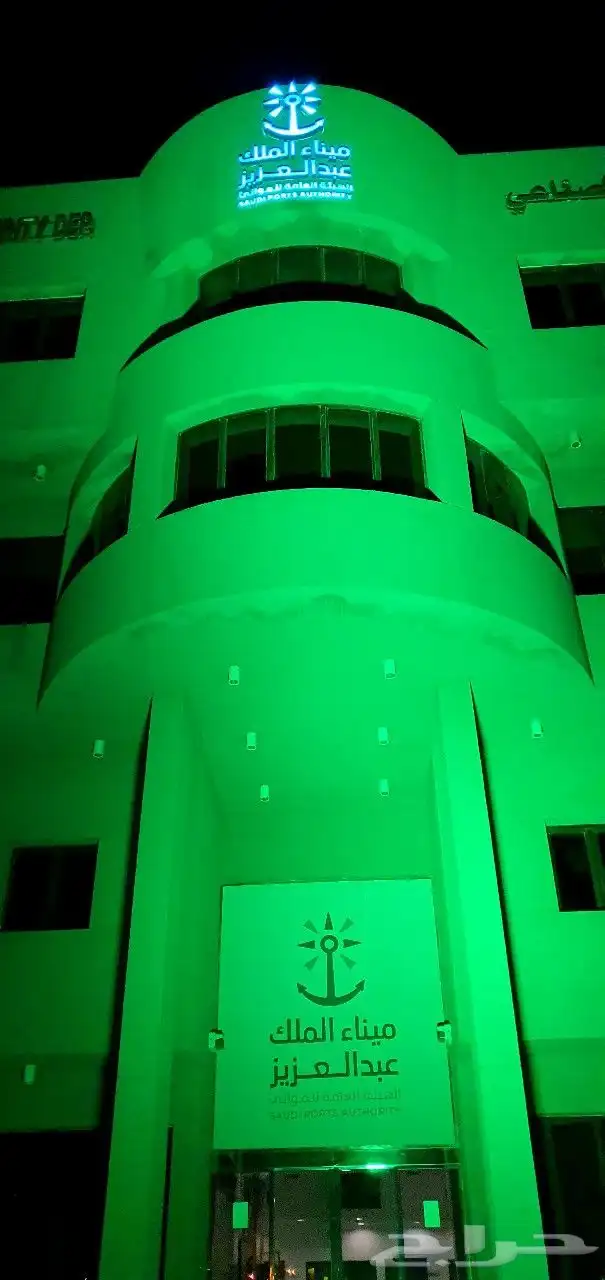 اجهزة اضاءه وشاشات led ومسارح و نظام صوتي متكامل 1