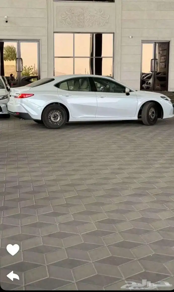 تويوتا كامري استاندر بريمي موديل 25 5