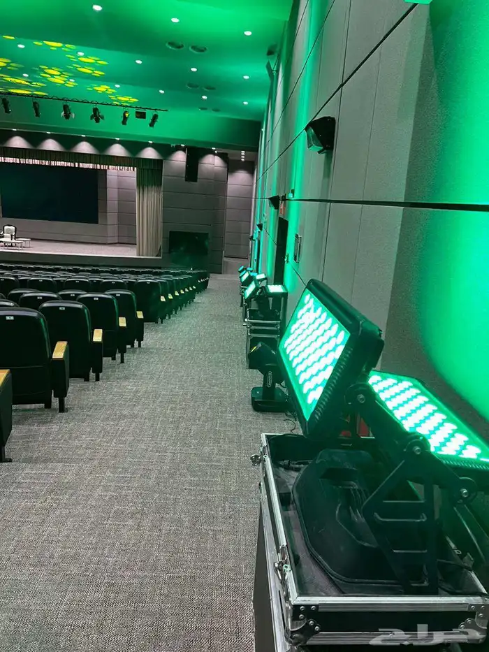اجهزة اضاءه وشاشات led ومسارح و نظام صوتي متكامل 9