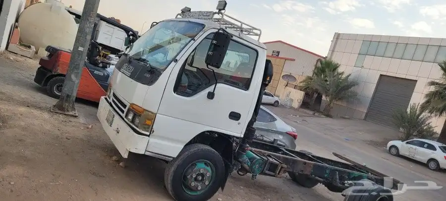 دينه ايسوزو موديل 2004 خمسه متر سته مسمار 0