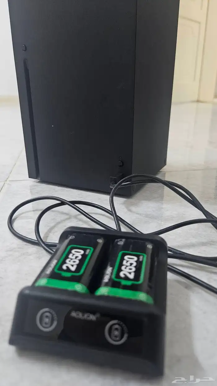 للبيع Xbox series X كرت تخزين 2 تيرا 2بطاريات ليثيوم 1