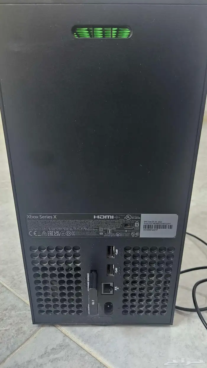 للبيع Xbox series X كرت تخزين 2 تيرا 2بطاريات ليثيوم 7