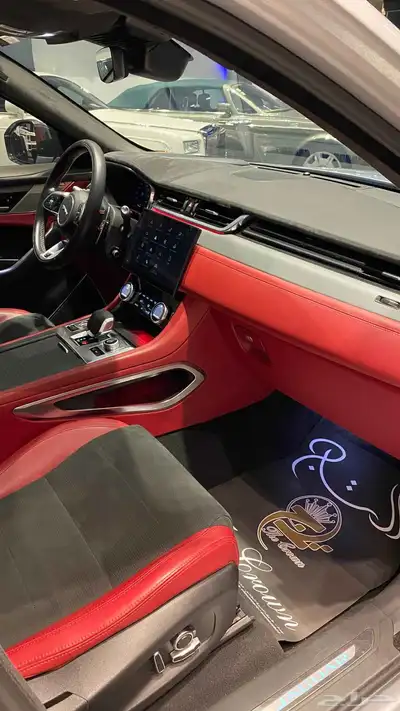 Jaguar F-pace SVR 2021 7
