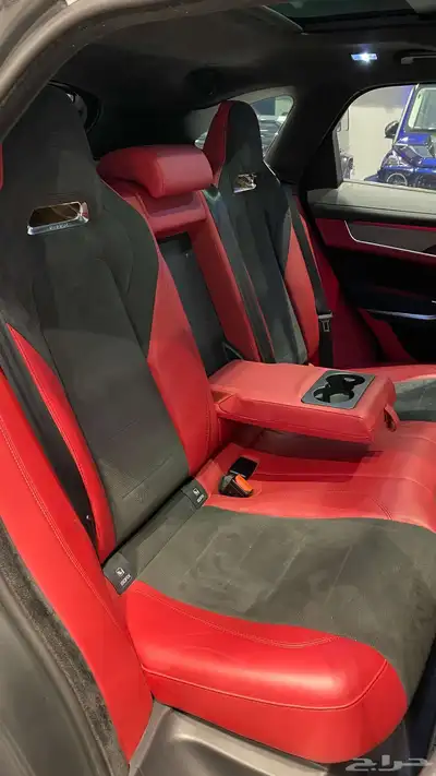 Jaguar F-pace SVR 2021 12