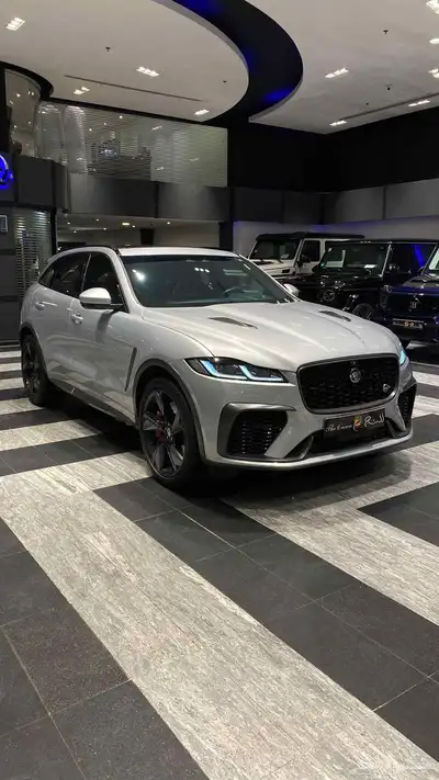 Jaguar F-pace SVR 2021 2