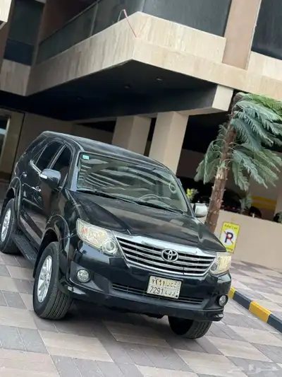 للبيع فرشنر 2013 بدون دبل البدي وكاله ماعدا رفرف وباب 8