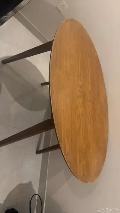 طاولة صغيره حجم 20 ريال 0