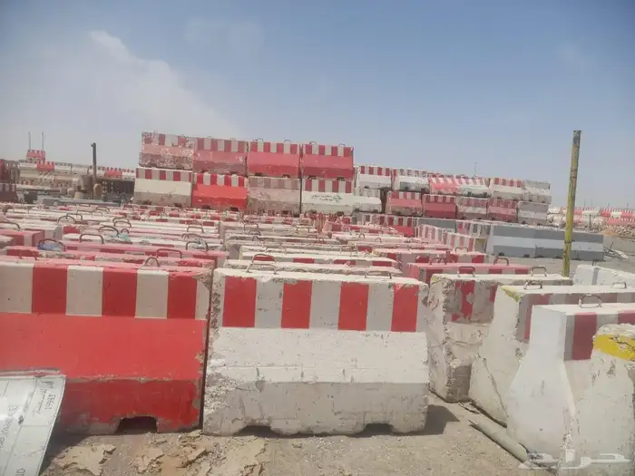 توريد حوتجز خرسانيه 2