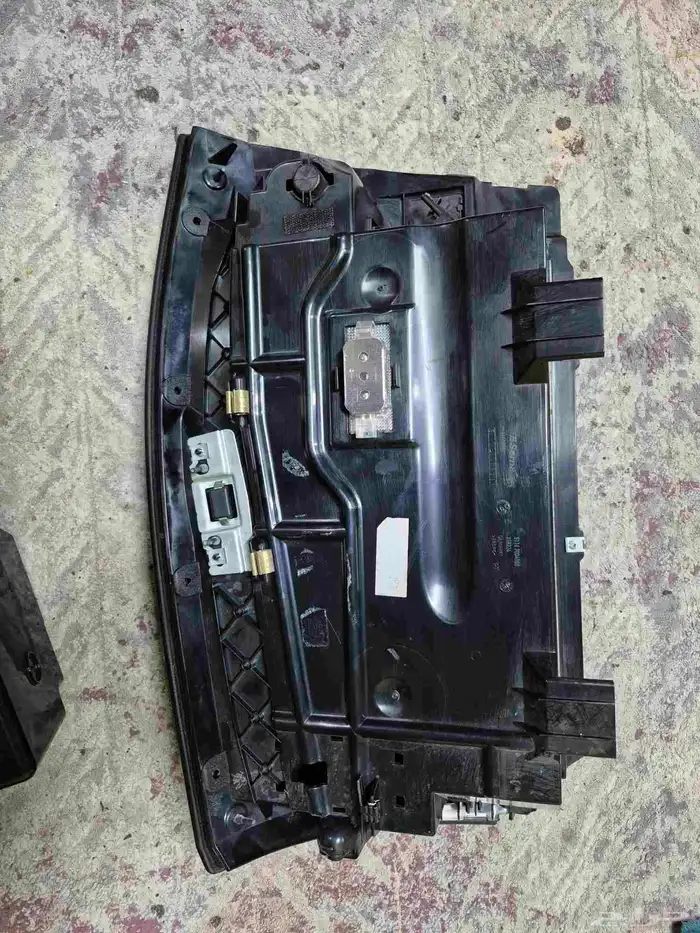 BMW e60 ديكورات واجهزه كهربائيه. 10