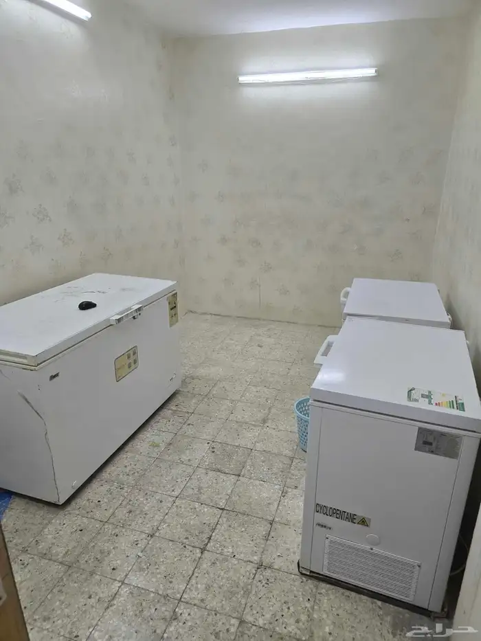 ثلاجات فريز شبة جديد 0