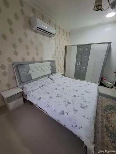 بيع اثات غرفه نوم ومجلس وشاشه 3