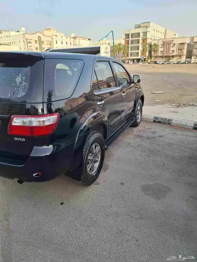 Toyota Fortuner 8