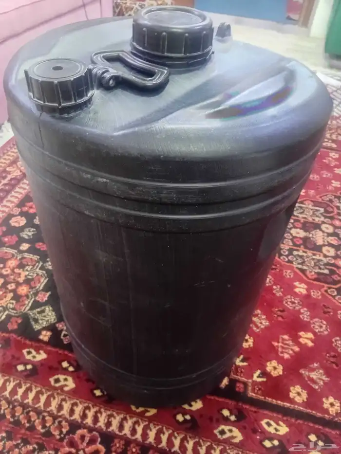 جالون ماء كبير نظيف 50 ريال 0
