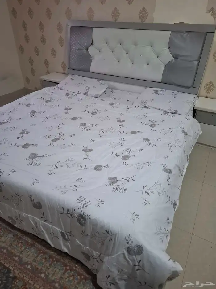 بيع اثات غرفه نوم ومجلس وشاشه 1