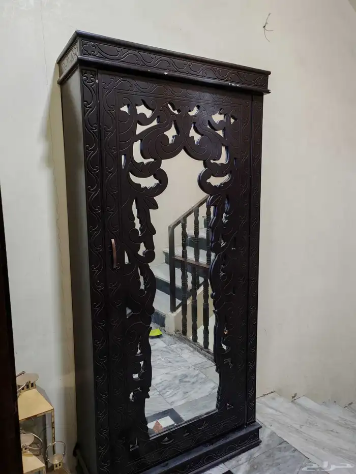 دولاب عبايات 1