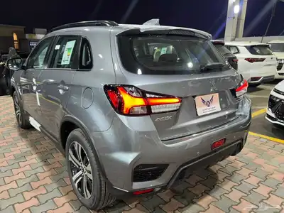 ميتسوبيشي ASX فل كامل 2024 8