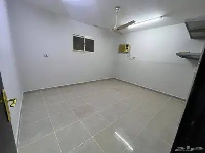 للإيجار شقة عوايل بحي النهضه 10